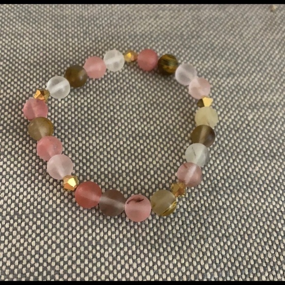 Cherry Quartz Stretch Bracelet - Picture 3 of 3